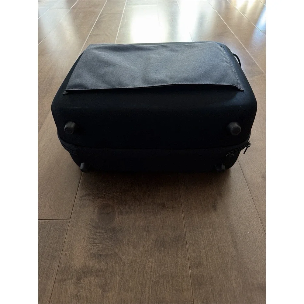 Esum Cosmetics Pro Makeup Kit Bag Case Black Hard Shell Organizer Storage